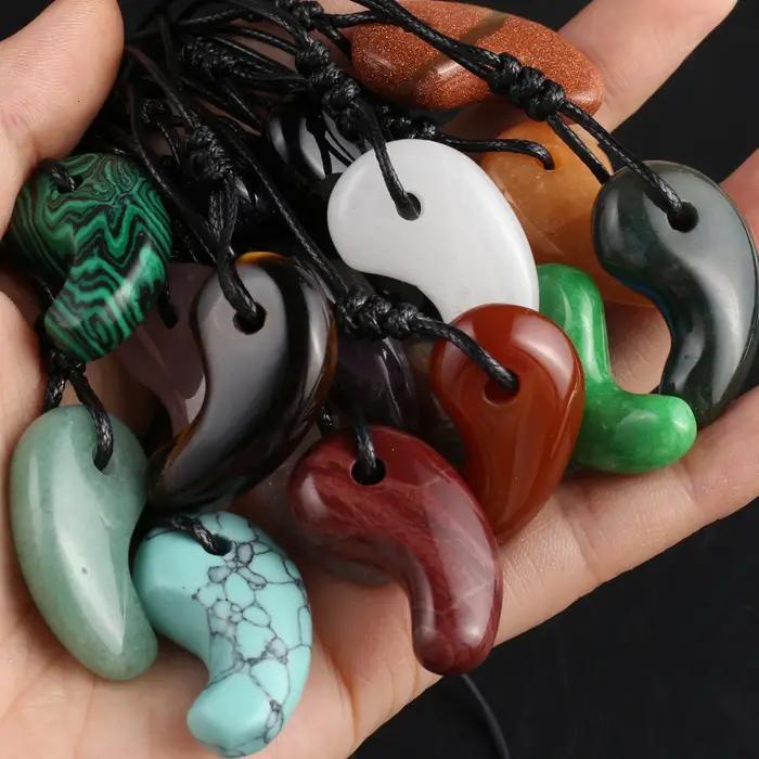 Mini collier pendentif en forme de virgule pour hommes et femmes