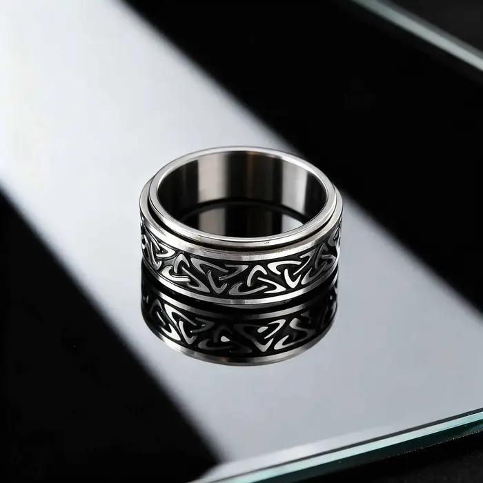 Bague rune à nœud celtique vintage pour hommes, bague rotative en acier inoxydable, bijou punk moderne et robuste pour occasions quotidiennes et spéciales
