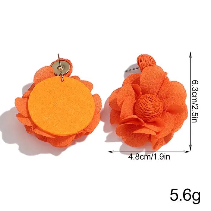 Boucles d'oreilles en raphia multicolores faites à la main pour femmes