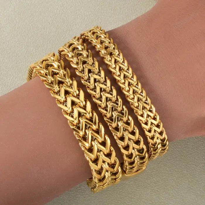 Bracelet élégant en acier inoxydable plaqué or pour femmes