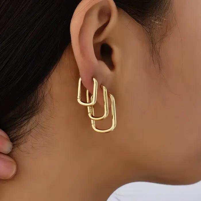 Boucles d'oreilles créoles carrées géométriques en métal couleur or pour femme