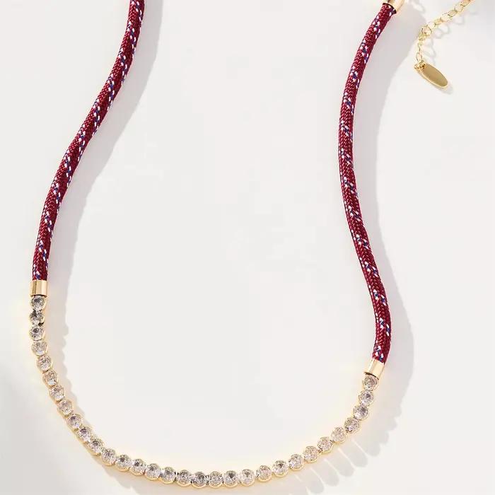 Collier tressé en cuivre plaqué or avec incrustations de diamants artificiels pour femmes occasions spéciales elegance geometrique