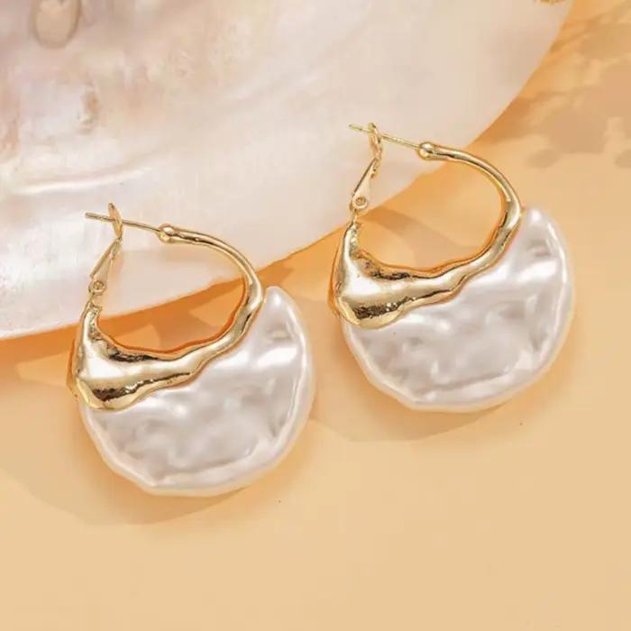 Boucles d'oreilles vintage irrégulières semi-circulaires en perles pour femmes, boucles d'oreilles en métal couleur or, accessoires de bijoux de mariage