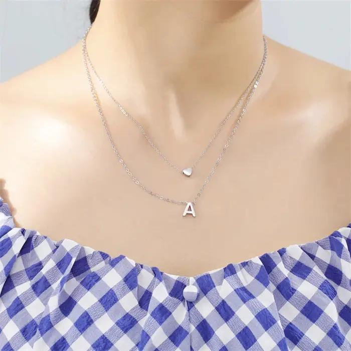 Collier avec initiale en forme de petit cœur pour femmes bijoux personnalisés acier inoxydable blanc noir occasion spéciale cadeau amitié mariage anniversaire