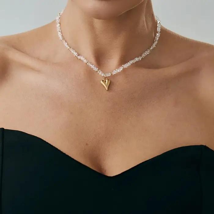 Collier avec pendentif en forme de cœur pour femmes