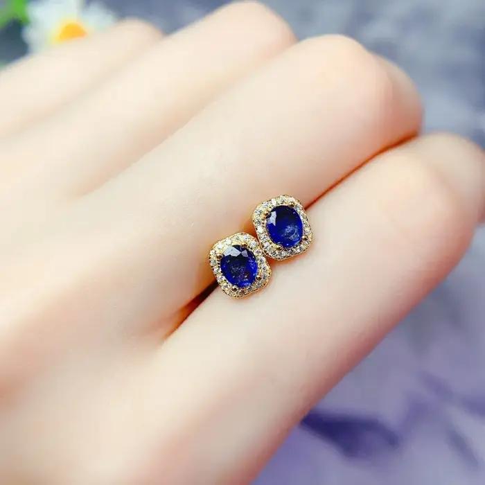 Magnifiques boucles d'oreilles en saphir bleu naturel pour femmes