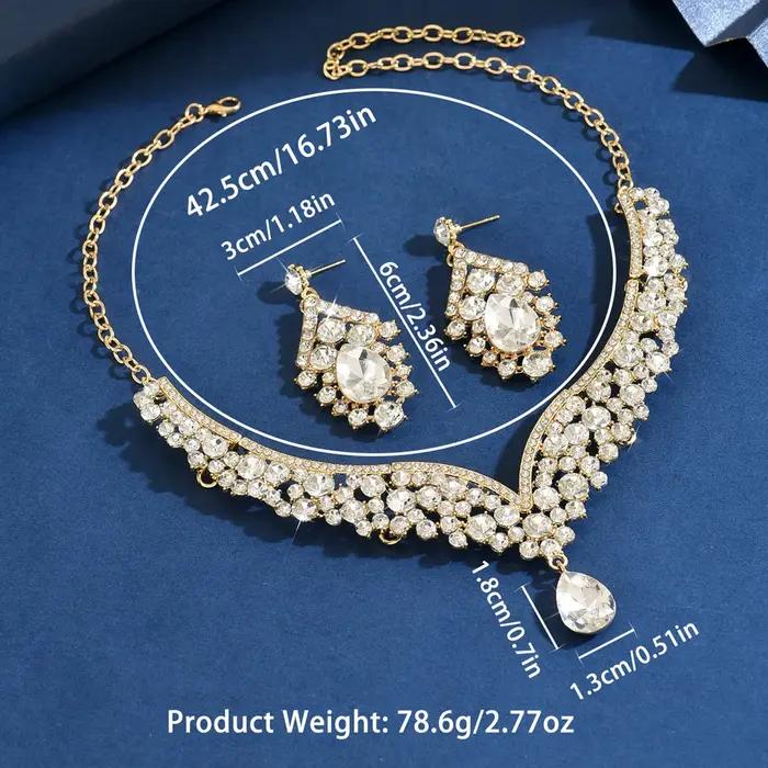 Ensemble de bijoux collier et boucles d'oreilles au design à la mode pour femmes