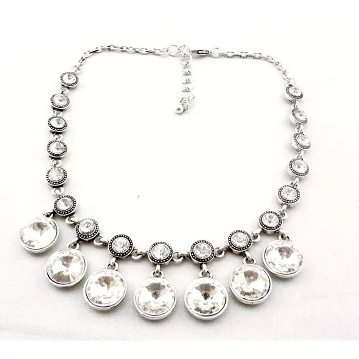 Collier pendentif rond en cristal de couleur or et argent rétro pour femmes