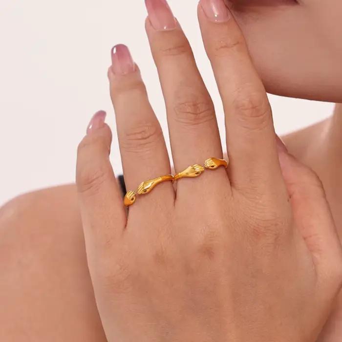 Bague « Deux Mains qui s'Étreignent » pour Femme