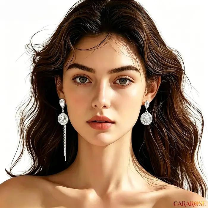 CARAROSE Boucles d'oreilles pendantes asymétriques en argent sterling S925 avec pièce de monnaie dorée et longues