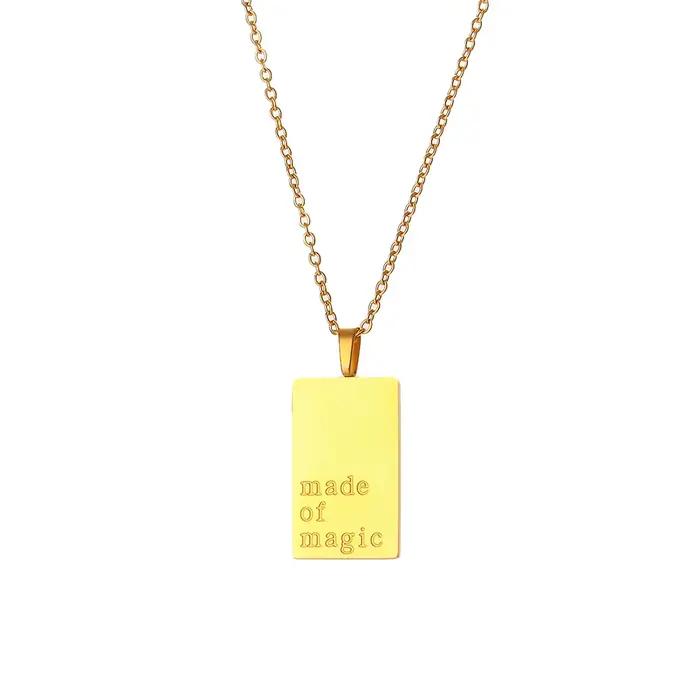 E.B.belle – collier avec pendentif rectangulaire, lettres significatives, amoureux, hypoallergénique