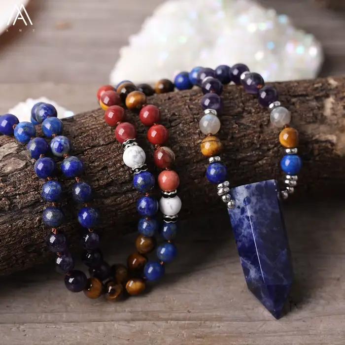 Pendentif en pierre de sodalite naturelle