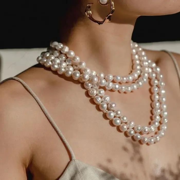 Long collier de perles d'eau douce naturelles pour femmes