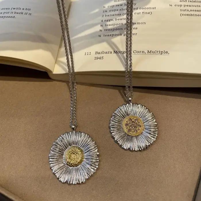 Collier rétro en diamant brossé avec marguerite en argent 925 pour femmes occasions spéciales mariage