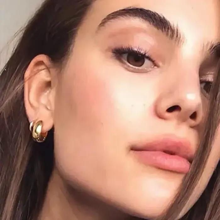 Boucles d'oreilles créoles géométriques lisses couleur argent pour femme