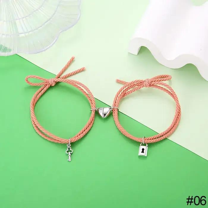 Bracelets magnétiques de couple d'attraction de coeur pour des amoureux