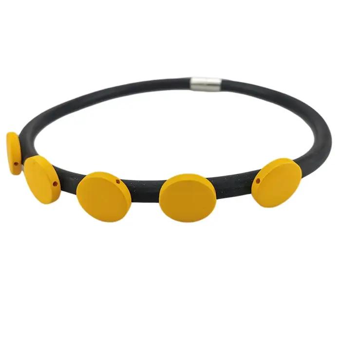 Collier ras du cou en bois pour femmes, design vintage en caoutchouc, bijou d'amour fait à la main, chaîne de fête de mariage occasions spéciales