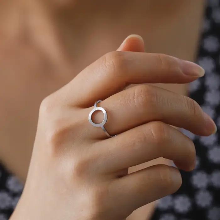 Skyrim – bague ronde creuse géométrique Simple pour femmes