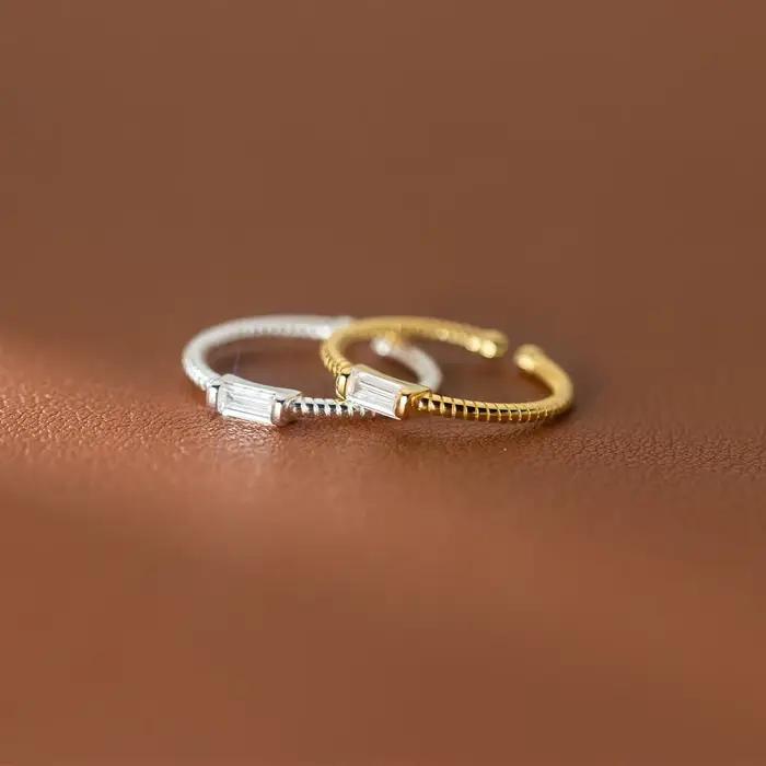 Bague de rencontre en argent Sterling 925, bagues carrées en Zircon pour femmes, accessoires de bijoux de fête élégants de fiançailles, vente en gros de bijoux
