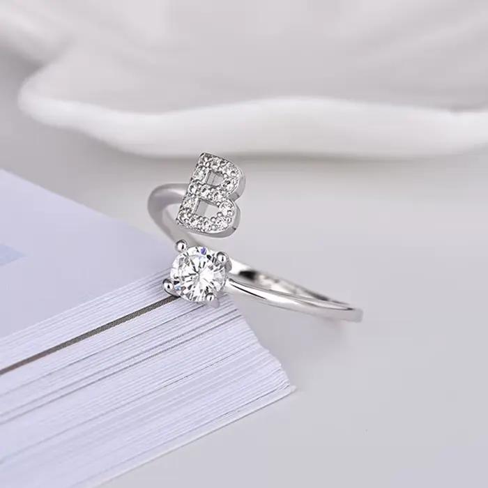 Bague Alphabet English en Argent Sterling 925 avec Zircon Blanc Clair - Bijou Élégant et Personnalisable pour Femme Occasions Spéciales