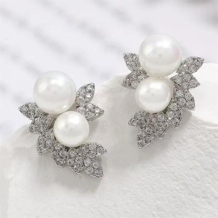 UILZ exquise Imitation perle boucles d'oreilles pour les femmes de luxe en forme de feuille zircone