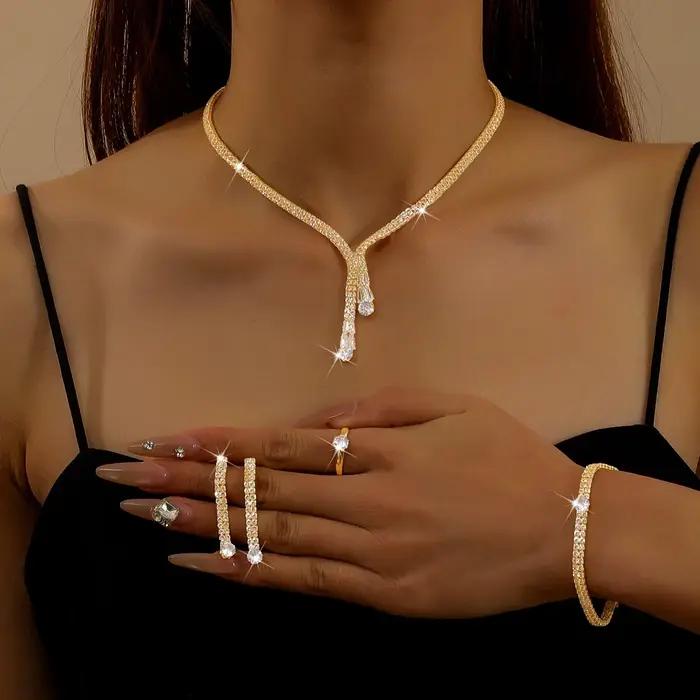 Ensemble collier et boucles d'oreilles au tempérament doux - accessoire de bijouterie de mariage luxueux