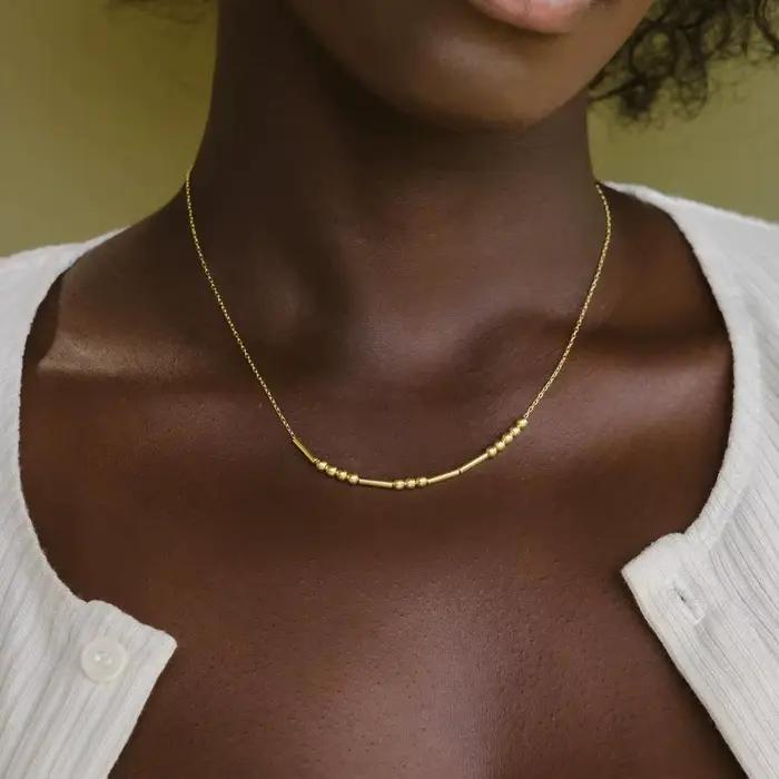 Collier personnalisé en code Morse avec noms sur mesure