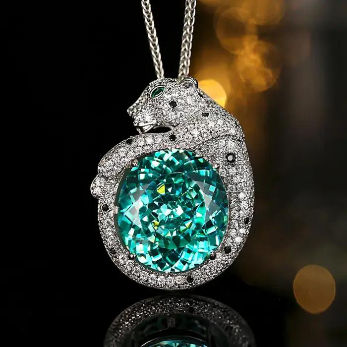 Colliers de luxe rétro avec pendentif léopard Tourmaline verte pour femmes, pierres précieuses de la
