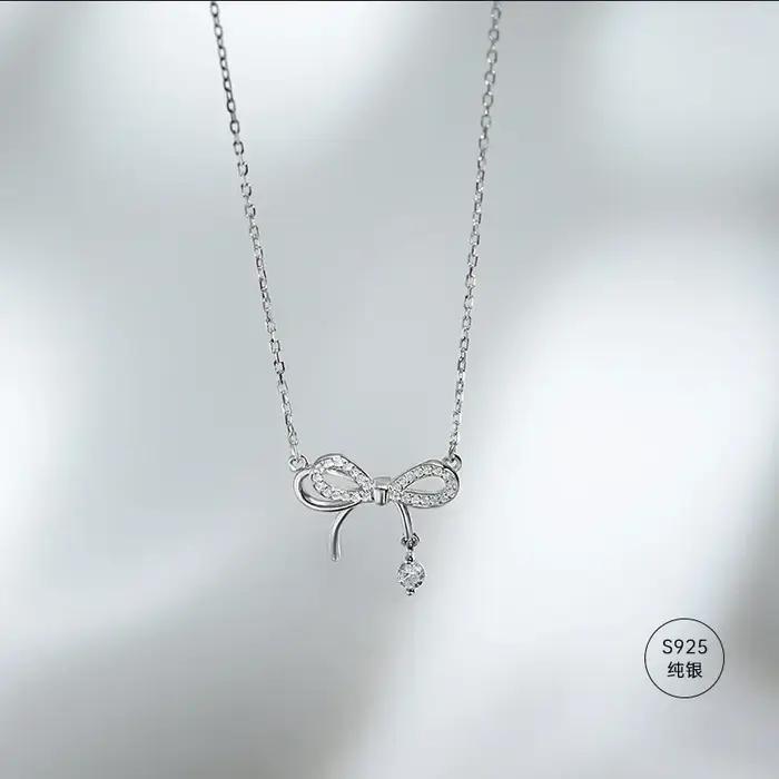 Collier pendentif brillant en argent regardé 925 pour femme