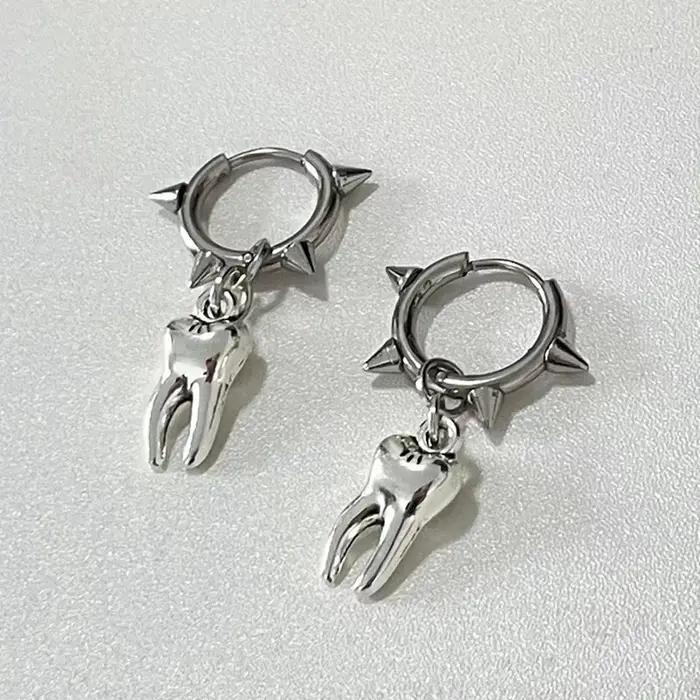 Bijoux gothiques boucles d'oreilles dent Grunge Rock accessoire breloques