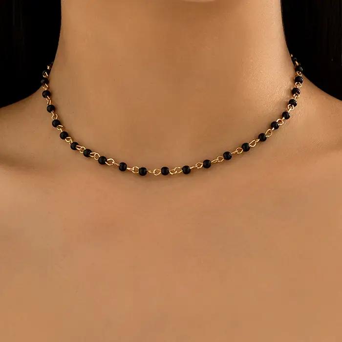 Lacteo Kpop noir/blanc petites perles de cristal chaîne courte collier ras du cou pour les femmes bijoux