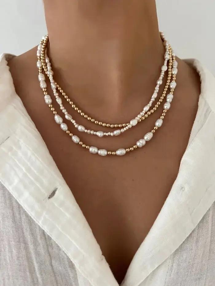 Collier en perles d'eau douce baroques plaquées or 18 carats pour femmes style bohème minimaliste bijou d'anniversaire et de mariage