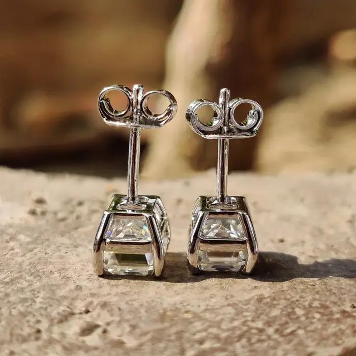 Boucles d'oreilles en Moissanite émeraude/radiante