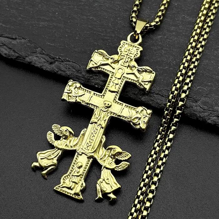 Collier pendentif en acier inoxydable avec croix catholique INRI