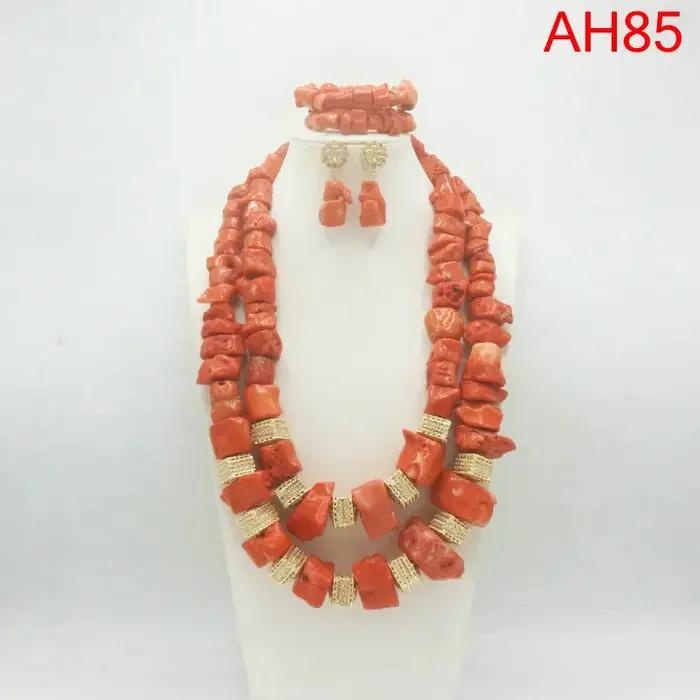 Ensemble de bijoux en perles de corail faits à la main