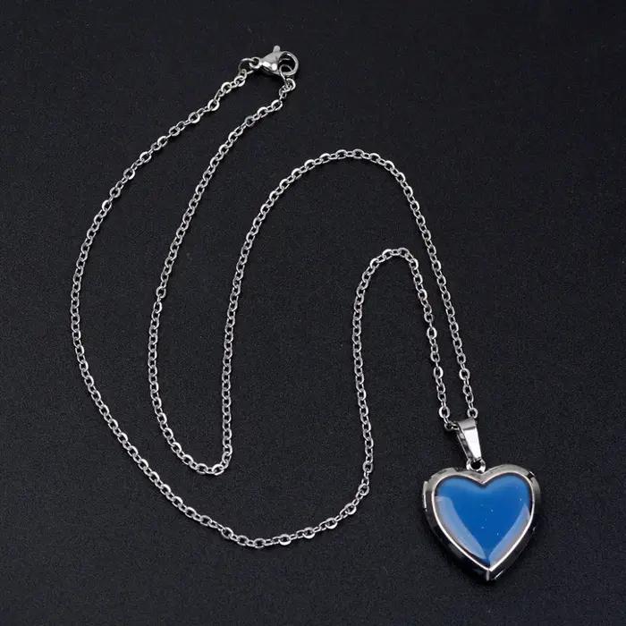 Pendentif médaillon en forme de cœur bijou d'amour cadre photo boîte ras du cou bijoux romantiques pour femmes et hommes occasions spéciales
