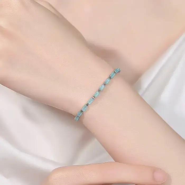 Bracelet carré bleu en argent sterling 925 de luxe avec chaîne à griffes carrées en zircone cristalline - Bijoux faits à la main