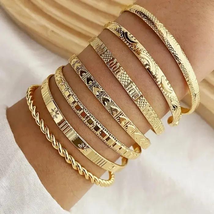 7 bracelets rétro en fil métallique de haute qualité