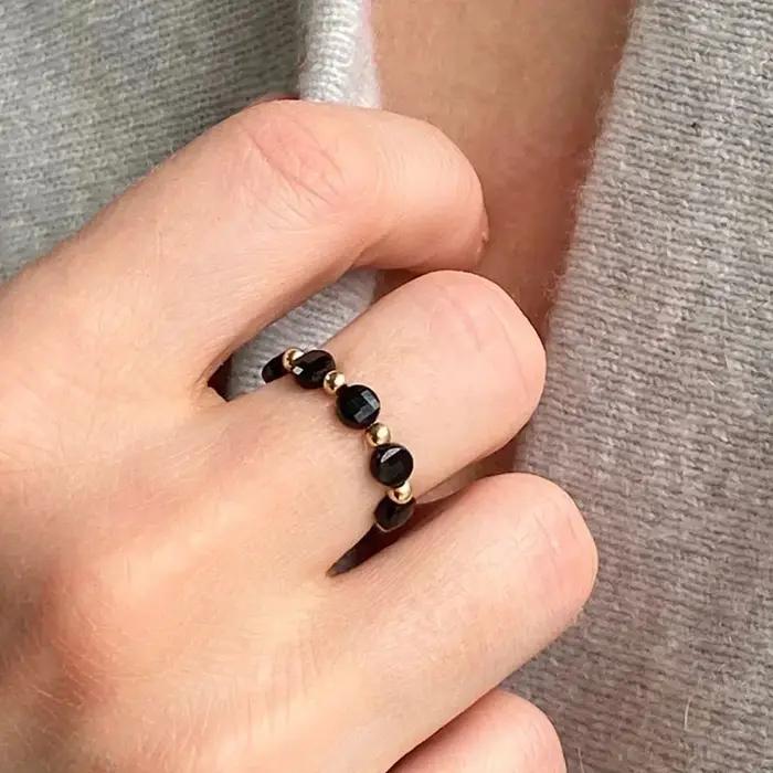 Bague de perles d'eau douce en perles de grenat