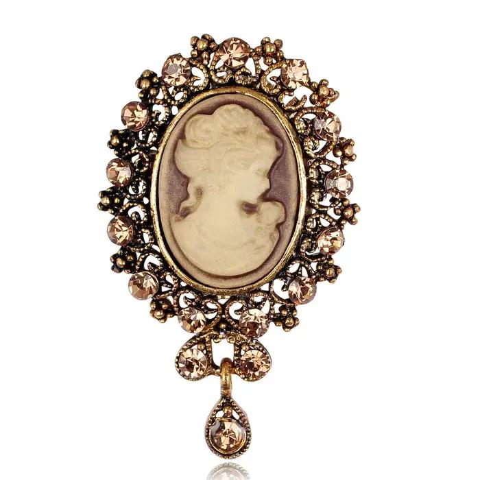 Broche commémorative Vintage élégance reine Victoria
