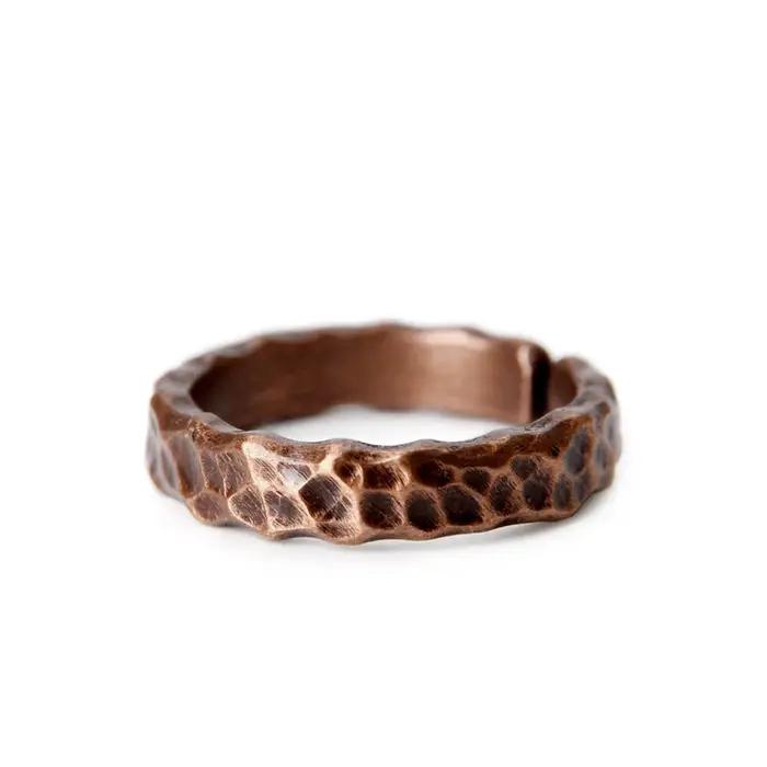 Bague Tibétaine en Cuivre Massif Battue à la Main