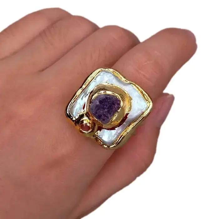 Y.YING – bague brute Druzy avec perles carrées blanches de culture