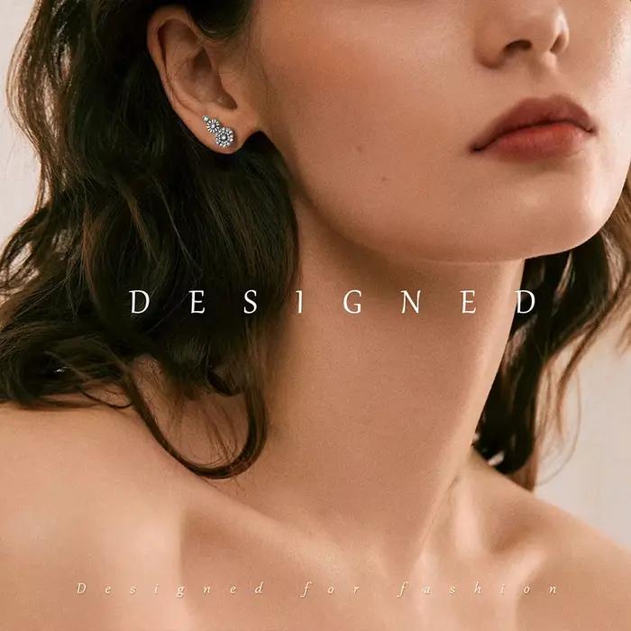 Boucles d'oreilles clous délicates trois marguerites en argent 925