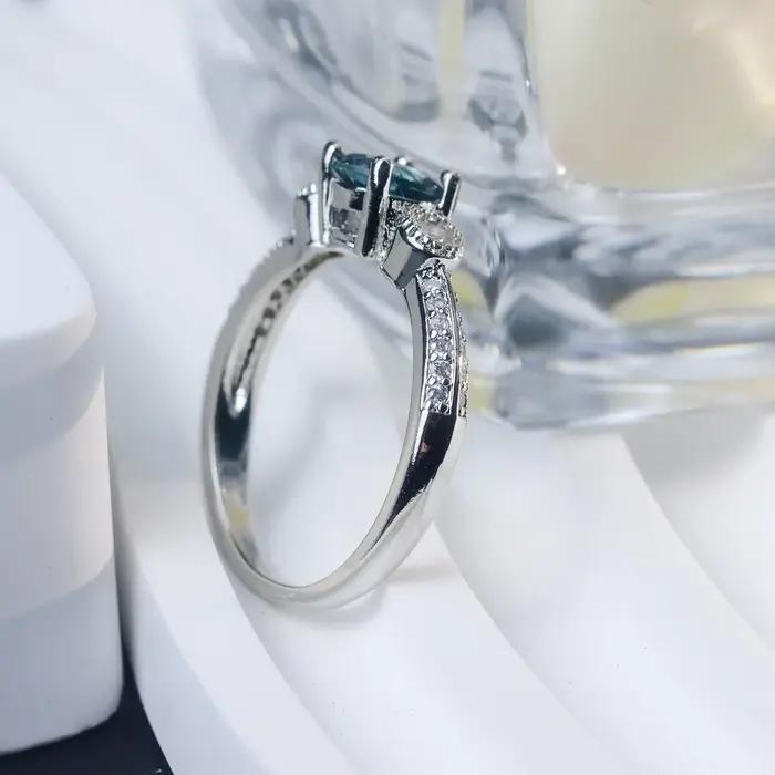 Bague de fiançailles en argent sterling avec topaze bleue pour femme