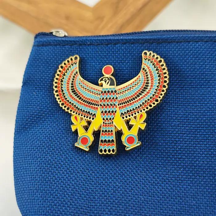 Broche émaillée Faucon Horus égyptien, Aigle ailé, Croix Ankh, Disque solaire, Bijou de mythologie de l'Égypte ancienne, Charm de sac, Cadeau