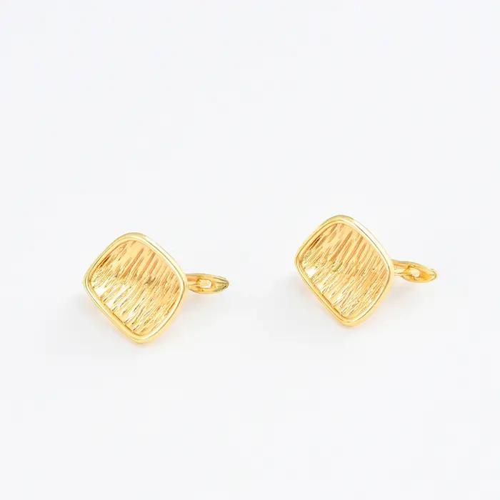1 paire de crochets de boucles d'oreilles plaqués or 18 carats