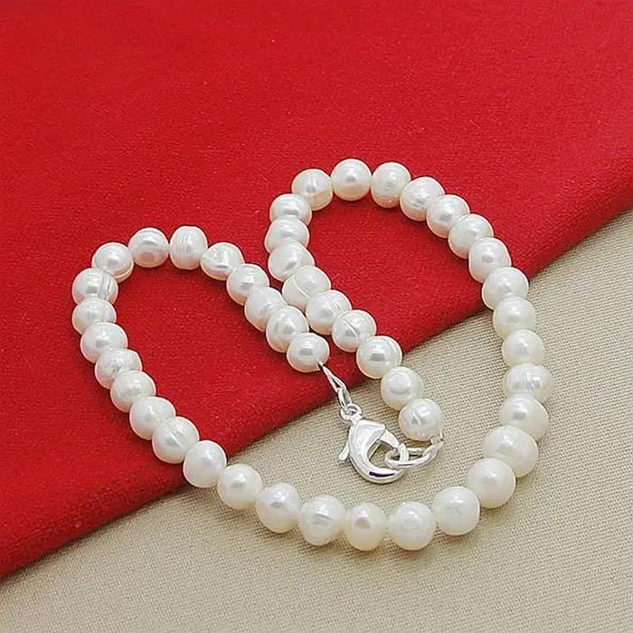 Collier de perles longues de haute qualité