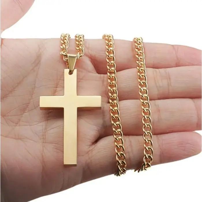 Collier Croix Hip Hop Unisexe en Acier Inoxydable Bijou Tendance Religieux pour Femmes et Hommes Occasions Spéciales