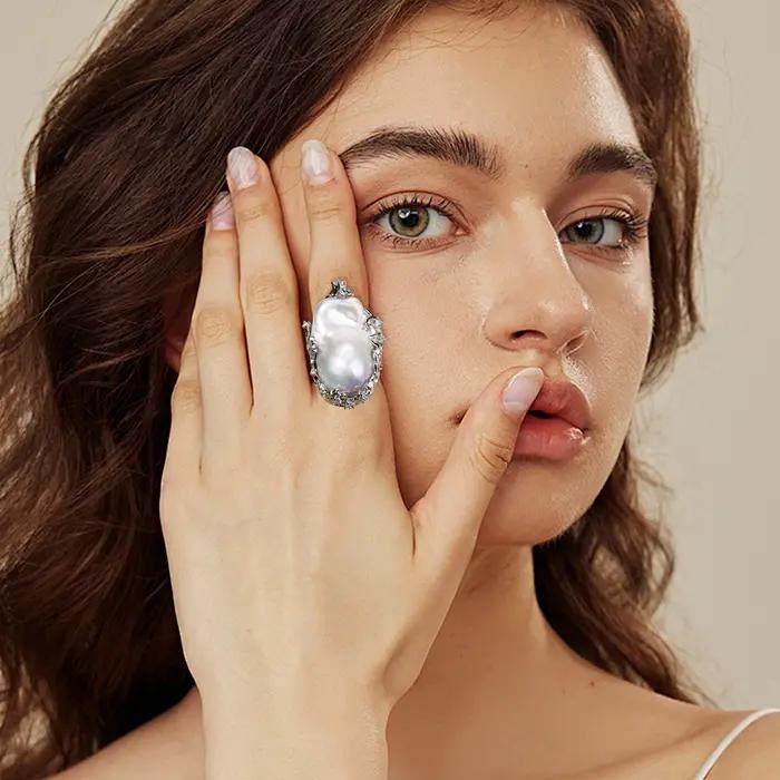 Bague en perles baroques 100% naturelles d'eau douce