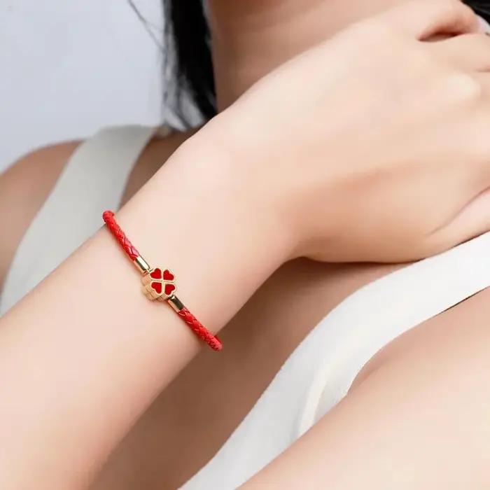 Bracelet tressé trèfle à quatre feuilles porte-bonheur classique pour femmes